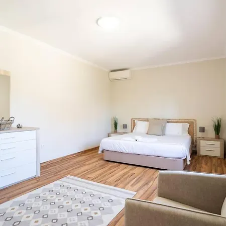 Aroeira Sunny - Heated Pool Extra Cost