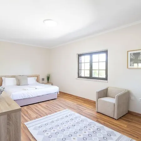 Сasa de vacaciones Aroeira Sunny - Heated Pool Extra Cost