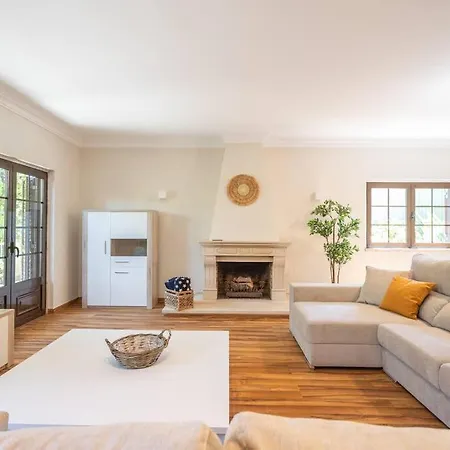 Aroeira Sunny - Heated Pool Extra Cost