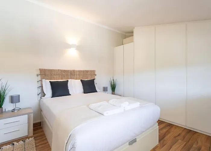 Aroeira Sunny - Heated Pool Extra Cost Amora