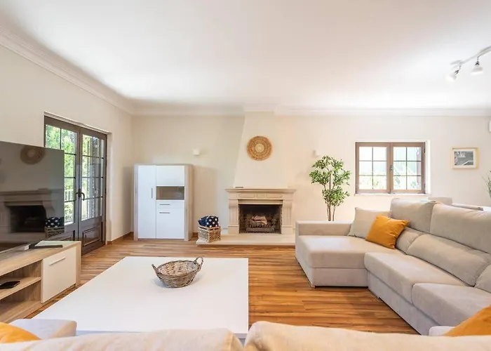 Aroeira Sunny - Heated Pool Extra Cost